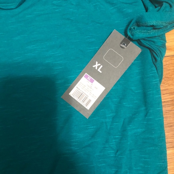 Top - Picture 2 of 3